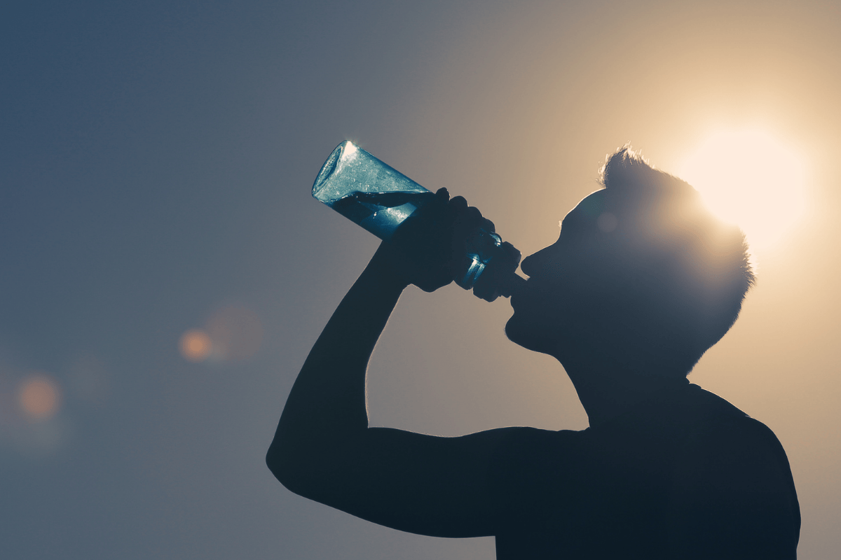 Como criar o hábito de beber água